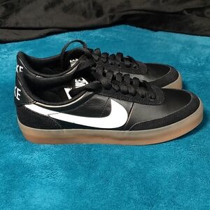 Nike Men's Black and White Sneakers